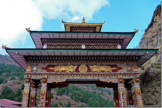 101119_P1030368_Bhutan, unterwegs, unterwegs, Tor zu Thimphu