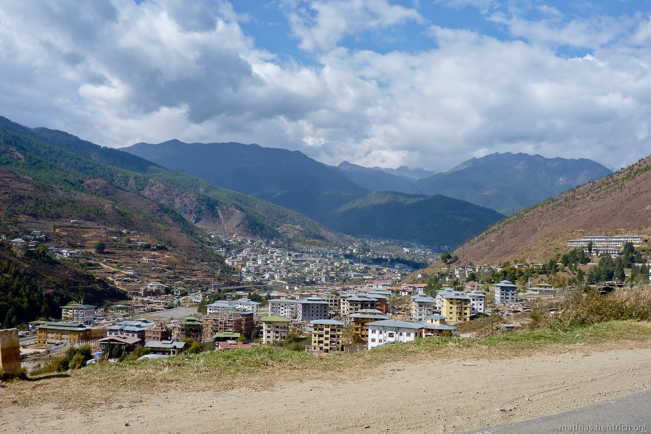 Bhutan (Traditionen, Klosterburgen und der Blick hinter die Kulissen